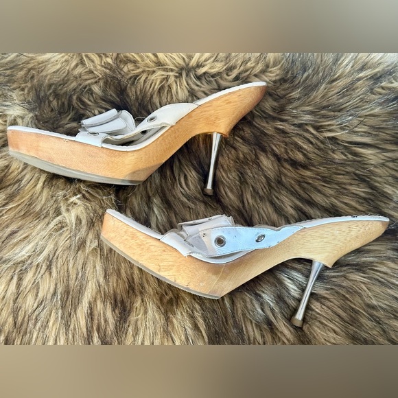 Vintage Bebe Wooden Platform Heels Size 10 – White Leather Stiletto Sandals - Picture 1 of 6